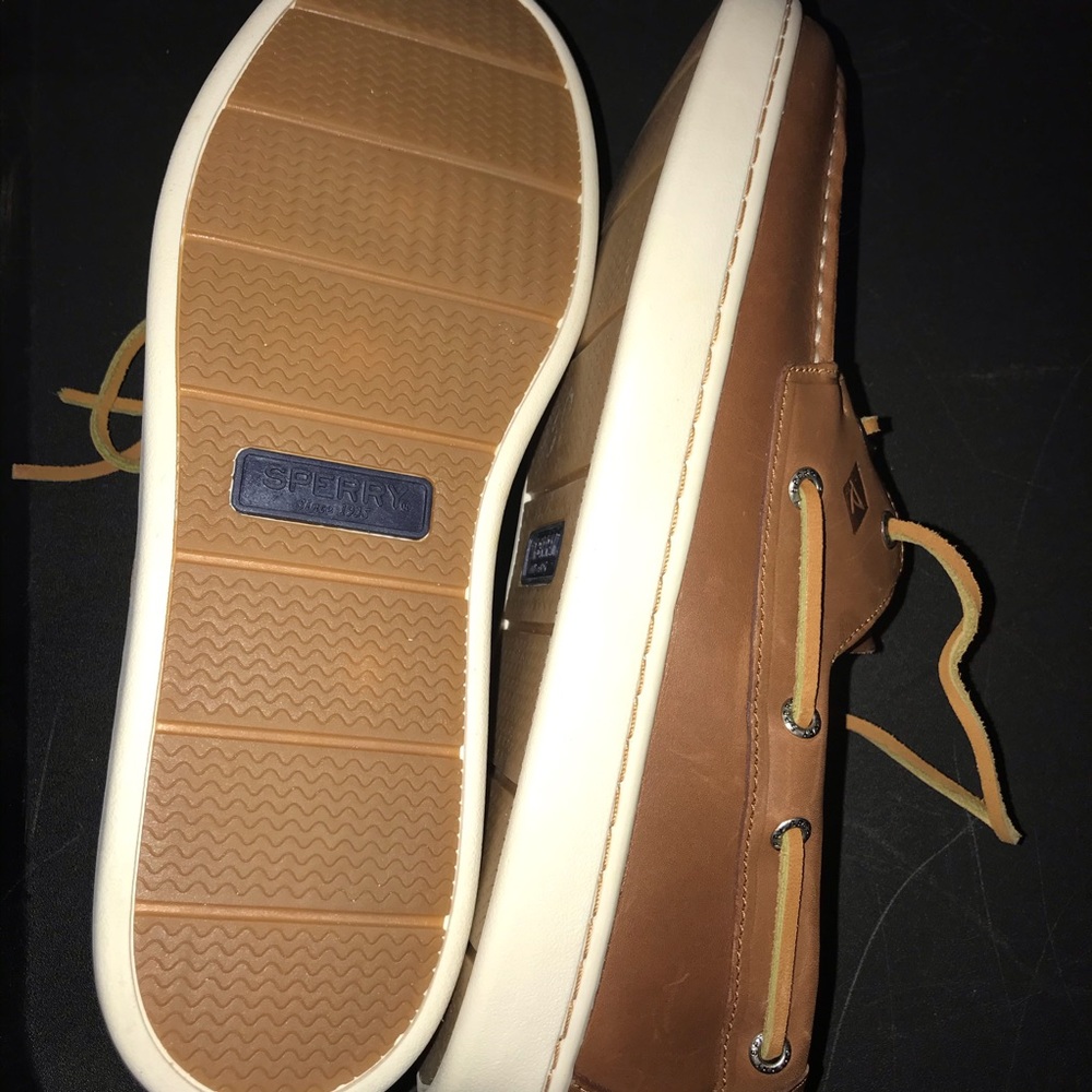 Sperry - Picture 5 of 7
